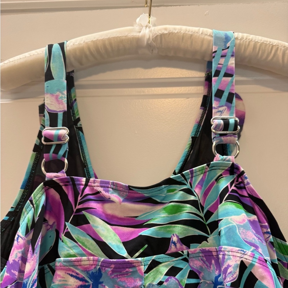 Avenue Floral Swim Top, sz 22W - Picture 4 of 5